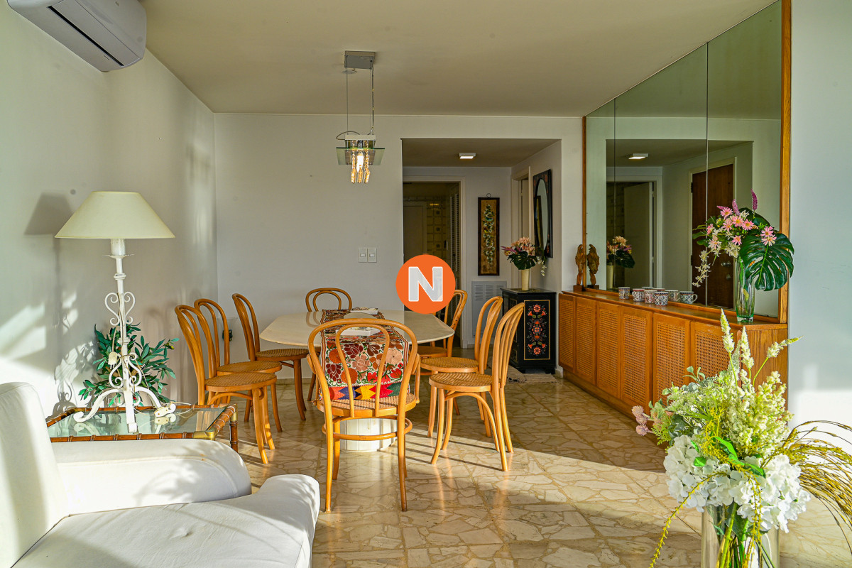 Apartamento Ref.223021 - Hermoso Apartamento en Venta en Zona Puerto