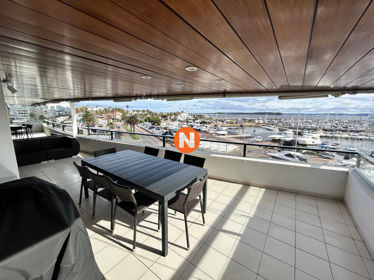 Apartamento Ref.9446 - Apartamento en Venta y Alquiler, Peninsula, Punta del Este, 3 Dormitorios.