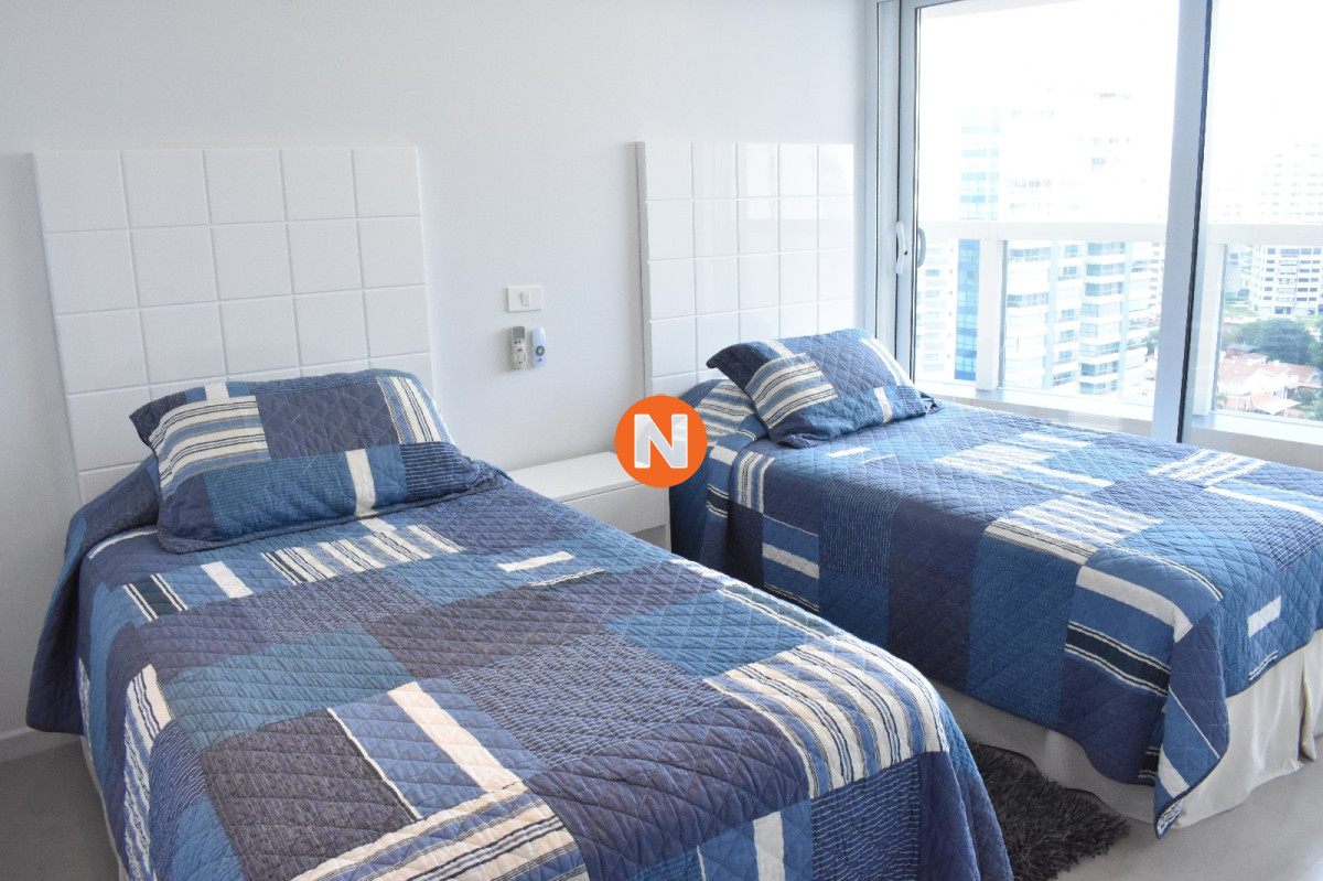 Apartamento Ref.213688 - Espectacular Departamento Torre Alexander ! PUNTA DEL ESTE 