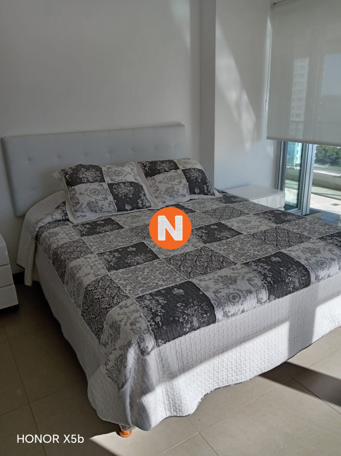 Apartamento Ref.8281 - Apartamento en Venta y Alquiler, Mansa, Punta del Este, 3 Dormitorios.