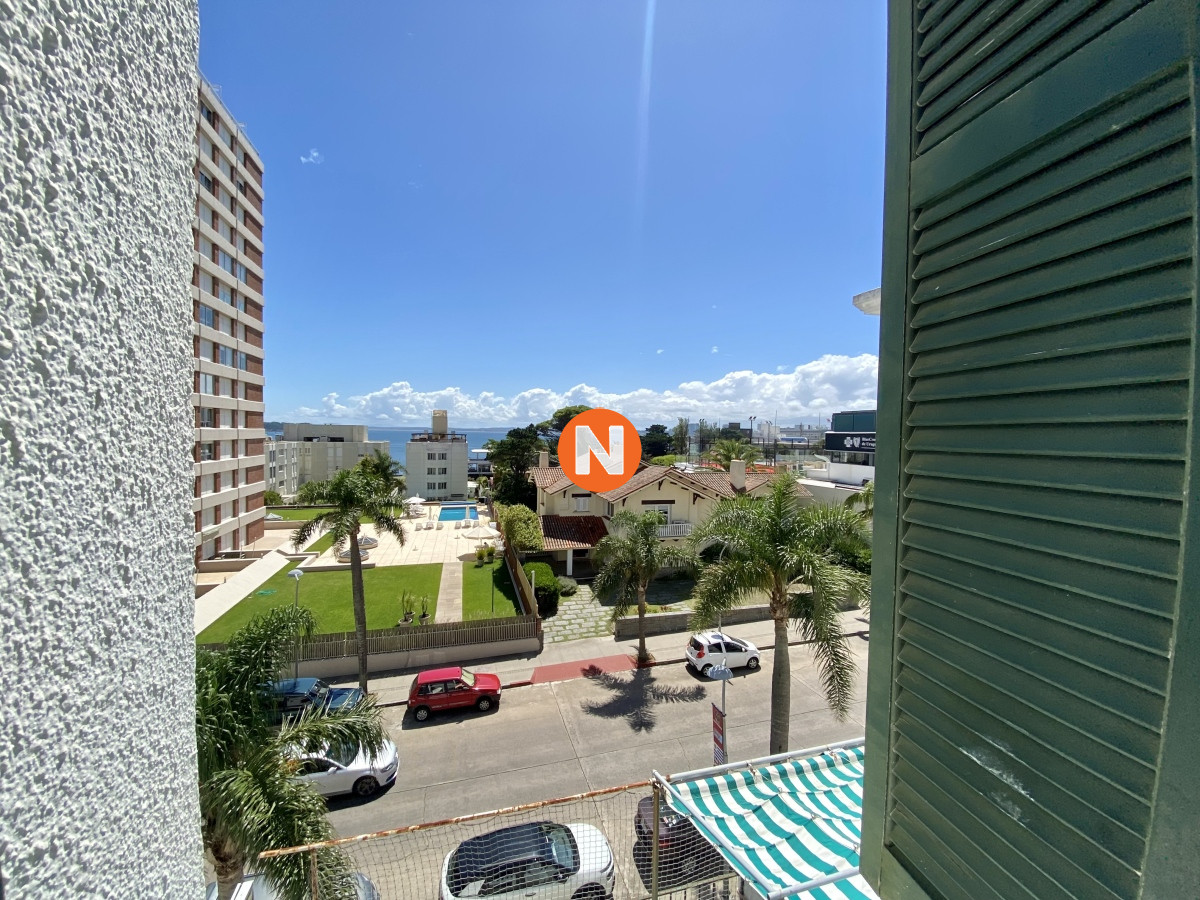 Apartamento Ref.222111 - Venta duplex 1 dormitorio Punta del Este