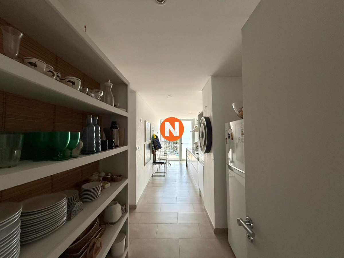 Apartamento Ref.6195 - Apartamento en Venta y Alquiler, La Barra, La Barra, 3 Dormitorios.