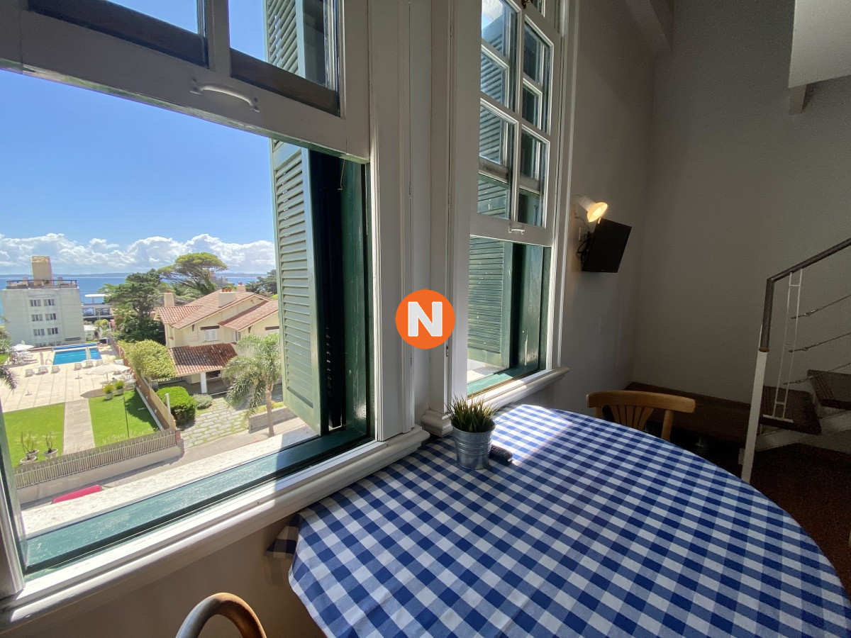 Apartamento Ref.222111 - Venta duplex 1 dormitorio Punta del Este