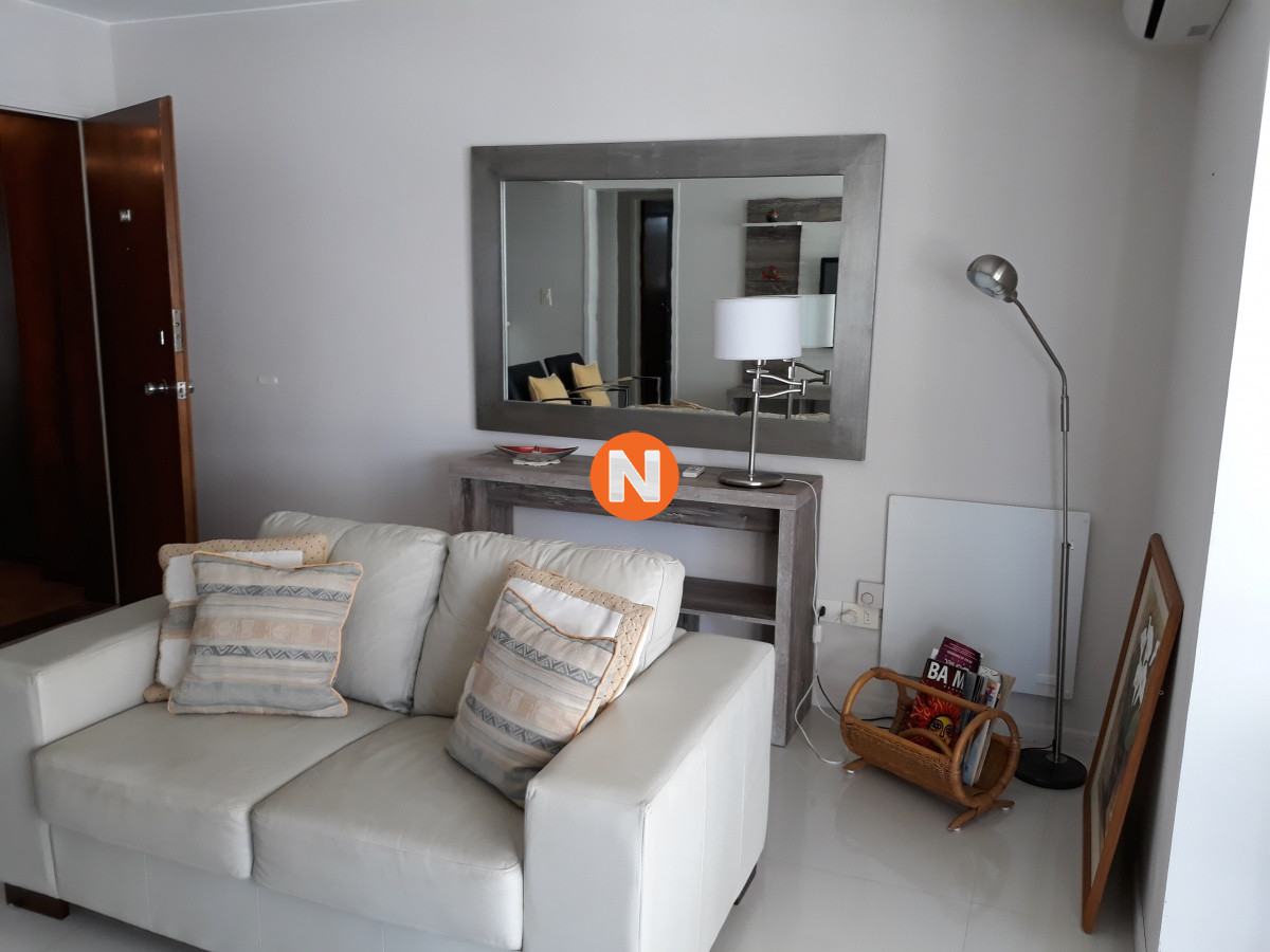 Apartamento Ref.214488 - Apartamento de 2 dormitorios En Brava, Punta del Este