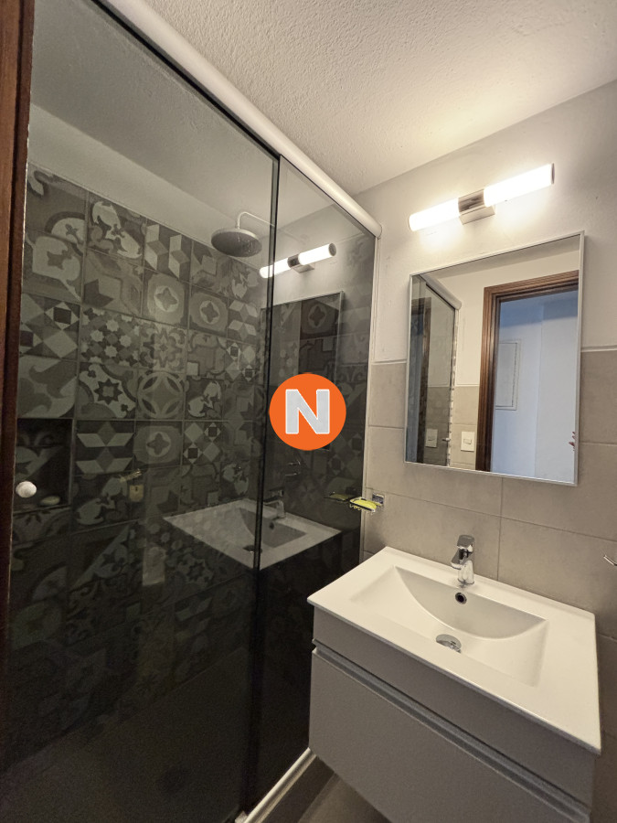 Apartamento Ref.111 - Apartamento en Alquiler, Peninsula, Punta del Este, 3 Dormitorios.