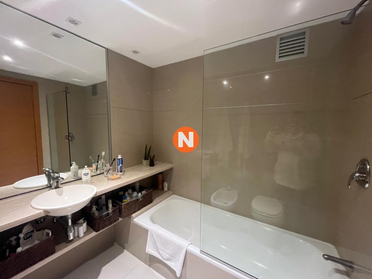 Apartamento Ref.223712 - Penthouse en la Brava en venta, primera línea