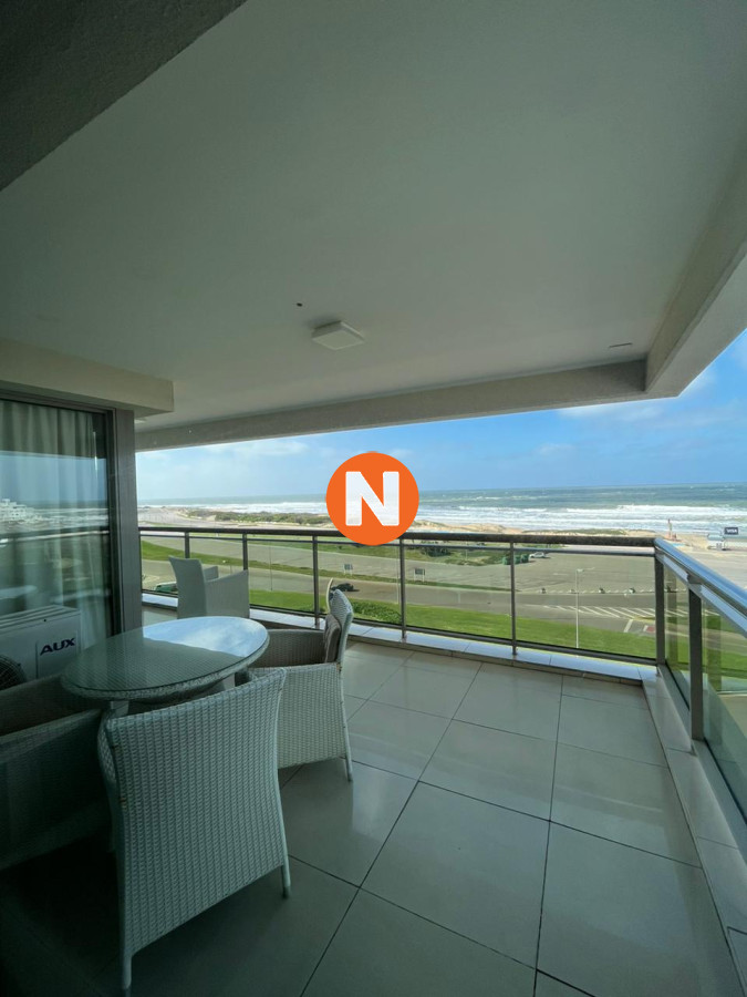 Apartamento Ref.8347 - Apartamento en venta, Brava, Punta del Este, 3 Dormitorios.