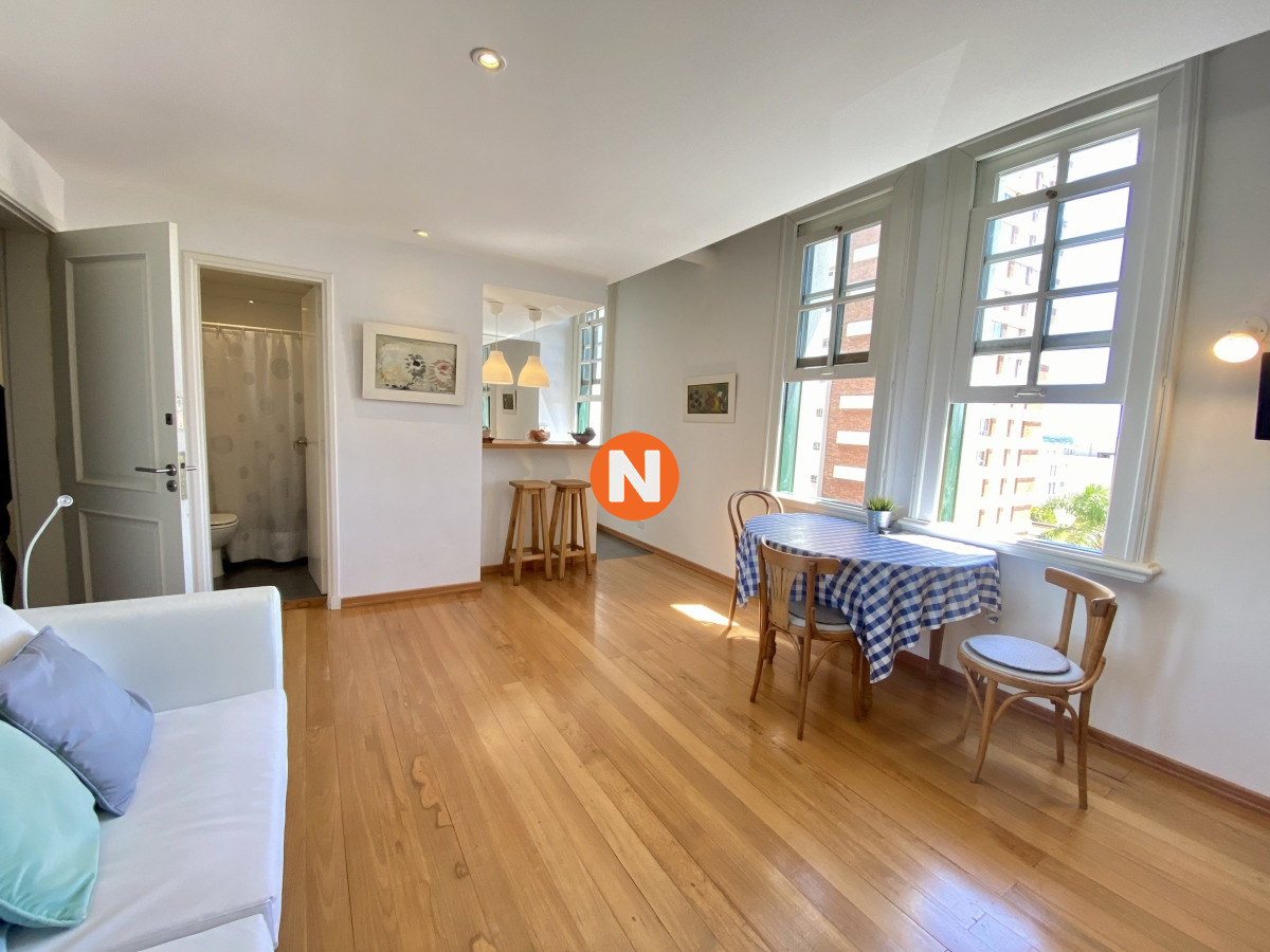 Apartamento Ref.222111 - Venta duplex 1 dormitorio Punta del Este