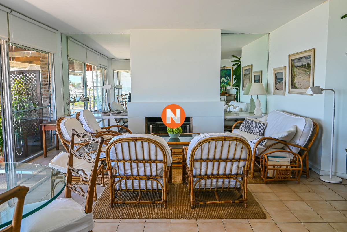 Apartamento Ref.9184 - Apartamento en venta y alquiler, Peninsula, Punta del Este, 3 Dormitorios.