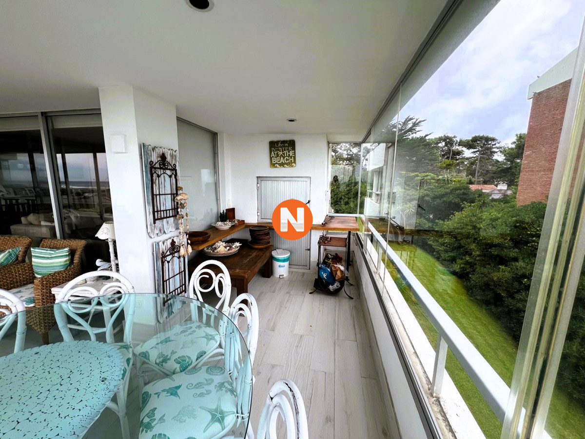 Apartamento Ref.8391 - Apartamento en Venta y Alquiler, Brava, Punta del Este, 3 Dormitorios.
