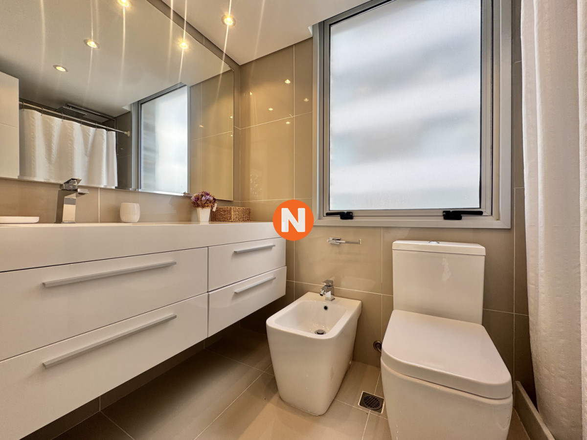 Apartamento Ref.225179 - Apartamento de 3 dormitorios en Península Frente a playa Mansa