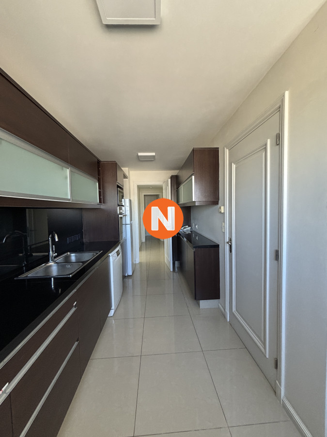 Apartamento Ref.201603 - Apartamento en Venta y Alquiler, Brava, Punta del Este, 2 Dormitorios.