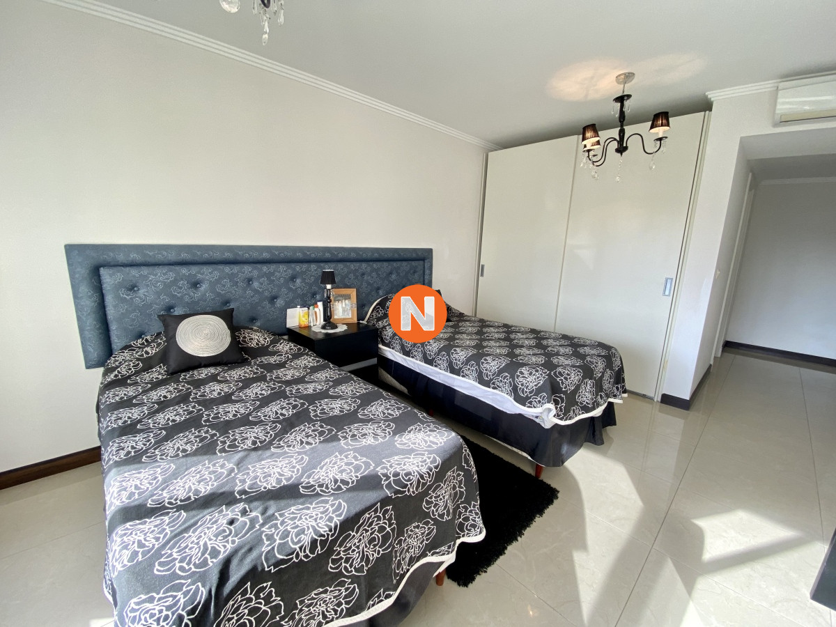 Apartamento Ref.9344 - Apartamento en Venta y Alquiler, Brava, Punta del Este, 3 Dormitorios.