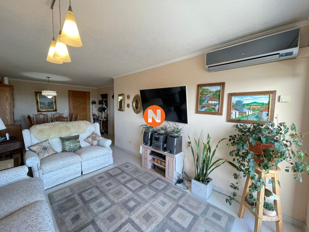 Apartamento Ref.223540 - Apartamento de 3 dormitorios, Roosevelt