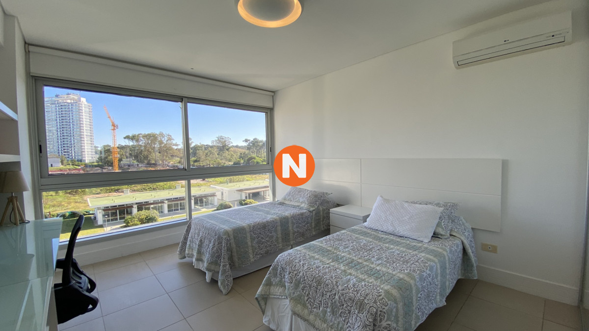 Apartamento Ref.218863 - Exclusivo Apartamento de 2 dormitorios frente a Playa Brava Punta del Este