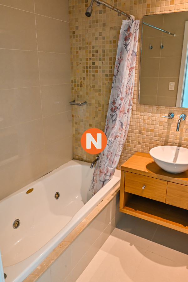 Apartamento Ref.223097 - Apartamento de 3 Dormitorios en Venta en la Brava
