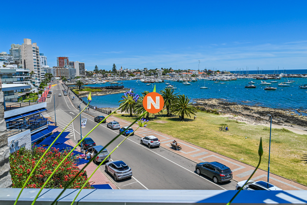 Apartamento Ref.9184 - Apartamento en venta y alquiler, Peninsula, Punta del Este, 3 Dormitorios.