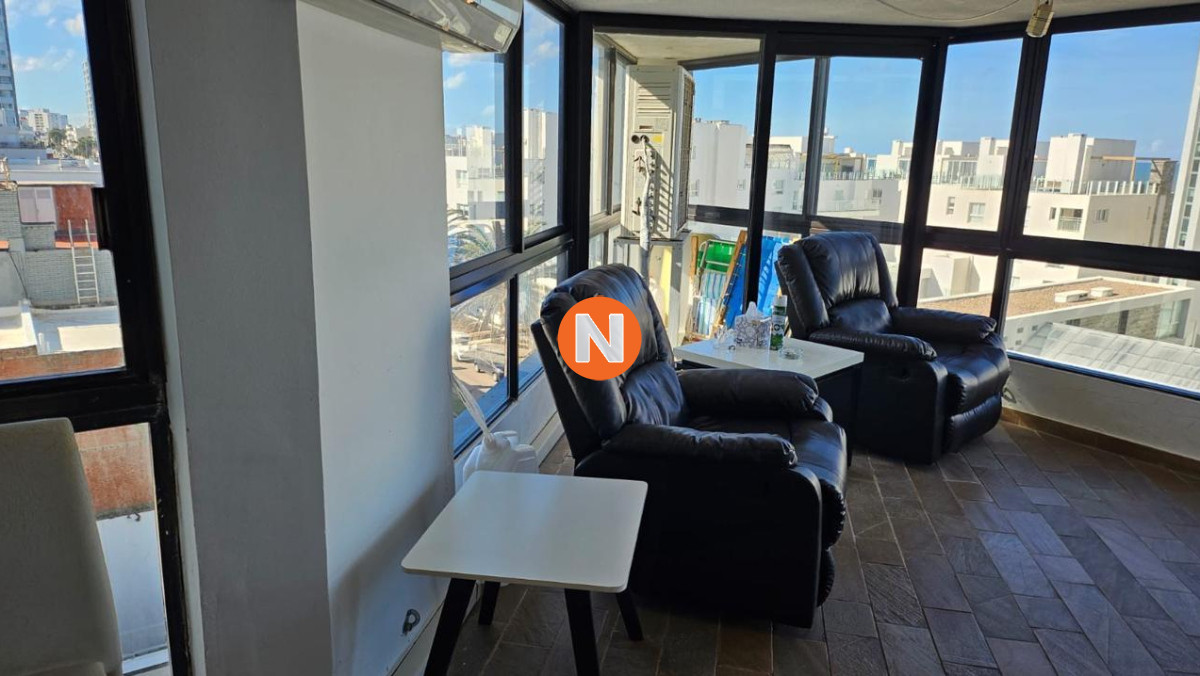 Apartamento Ref.2921 - Apartamento en Venta, Brava, Punta del Este, 4 Dormitorios.