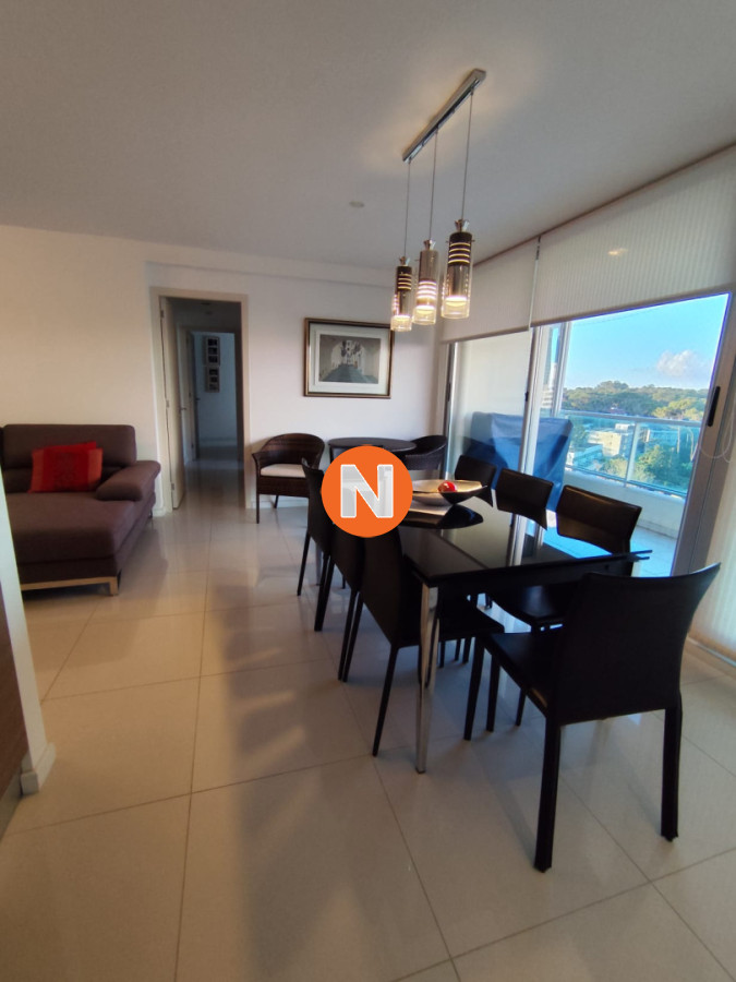 Apartamento Ref.225381 - Apartamento en Venta de 3 dormitorios, Roosevelt