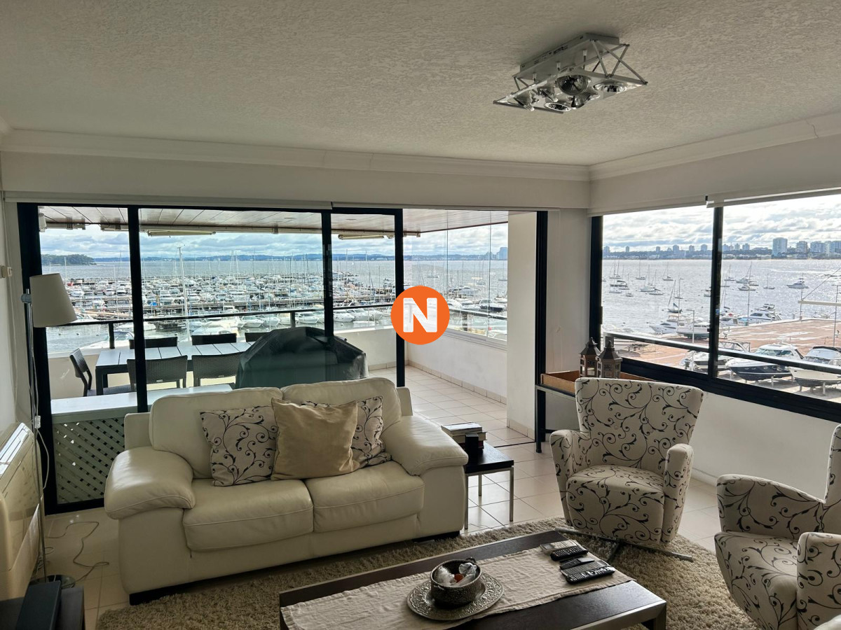 Apartamento Ref.9446 - Apartamento en Venta y Alquiler, Peninsula, Punta del Este, 3 Dormitorios.