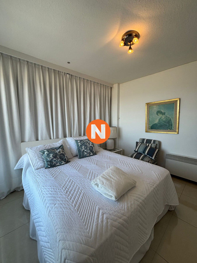 Apartamento Ref.224565 - Apartamento en venta, 3 dormitorios. Primera Linea