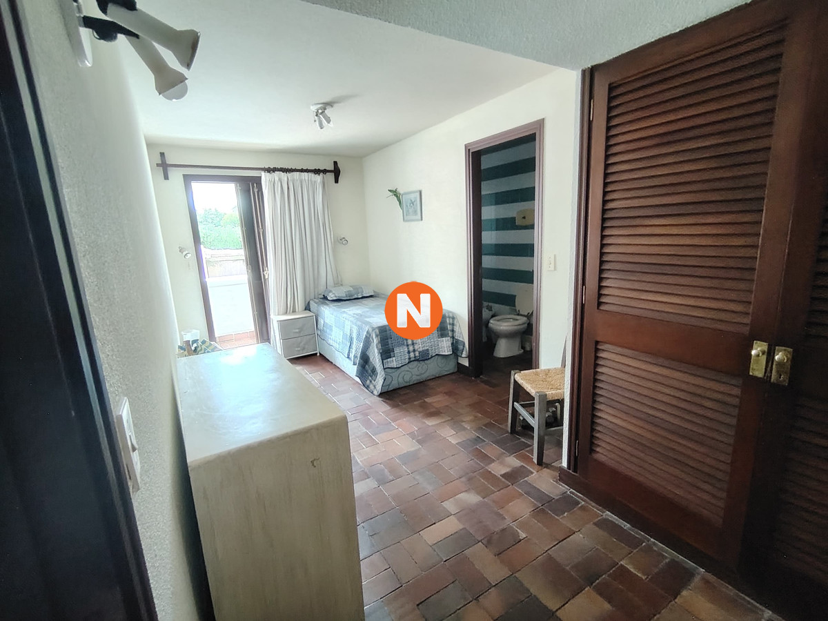 Apartamento Ref.223352 - Apartamento en Venta, 3 dormitorios. Punta del Este 