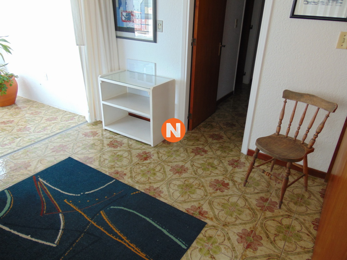 Apartamento Ref.215172 - Oportunidad Apartamento en Venta, 2 dormitorios