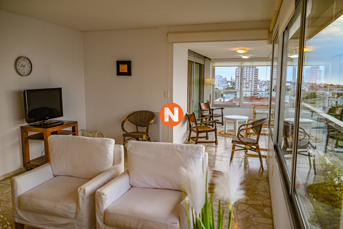 Apartamento Ref.223021 - Hermoso Apartamento en Venta en Zona Puerto