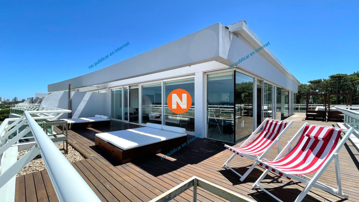 Apartamento Ref.220529 - VENTA DE APARTAMENTO PENTHOUSE DE 4 DORMITORIOS EN EDIFICIO AQUALINA PUNTA DEL ESTE