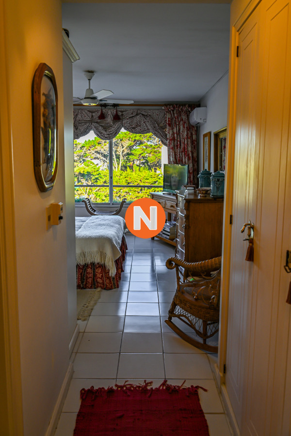 Apartamento Ref.223245 - En Venta, 5 dormitorios, Playa Brava