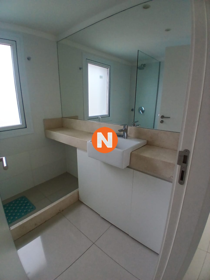 Apartamento Ref.224133 - Tu Refugio de Lujo en Mansa, Punta del Este