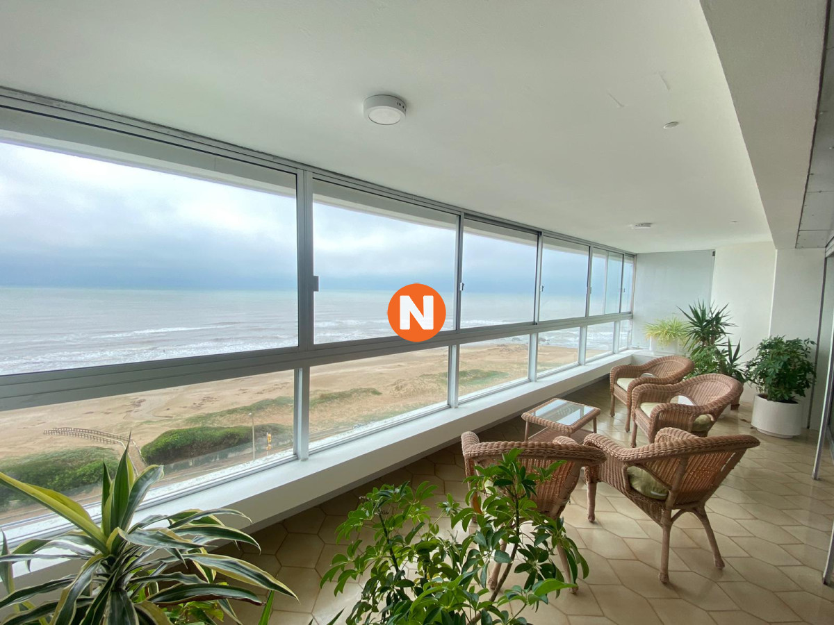Apartamento Ref.207 - Venta apartamento en brava 3 dormitorios 