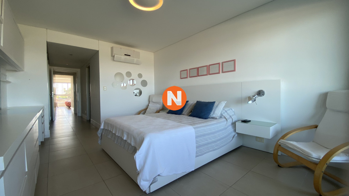 Apartamento Ref.218862 - Exclusivo Apartamento de 2 dormitorios frente a Playa Brava Punta del Este