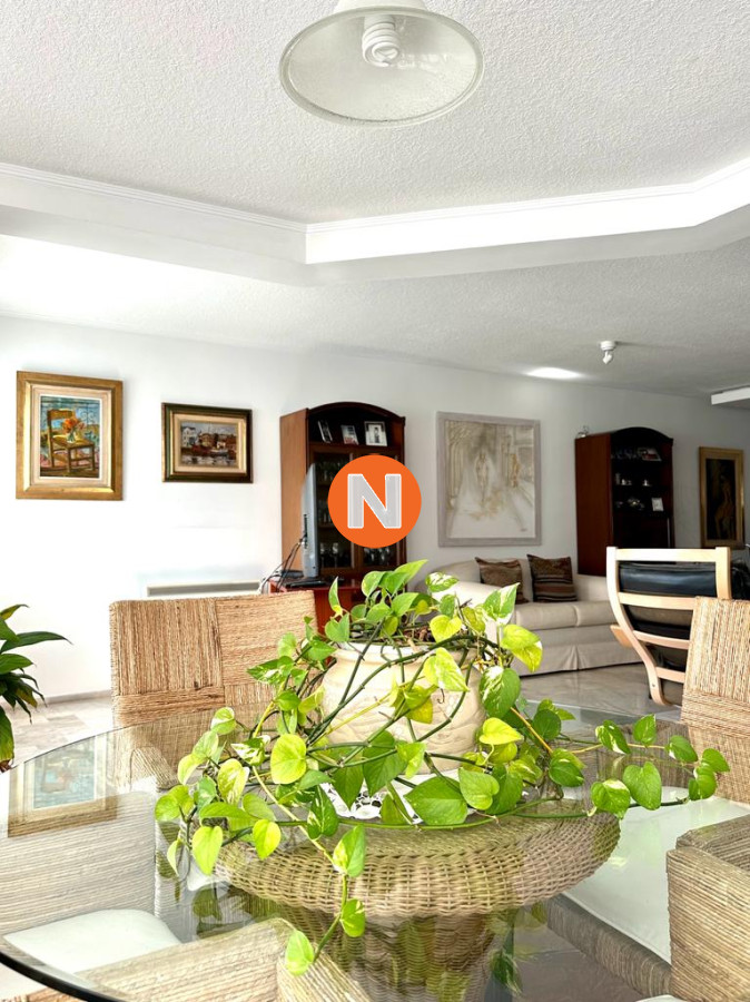 Apartamento Ref.223970 - Tu Refugio Ideal en Punta del Este: Apartamento en Roosevelt