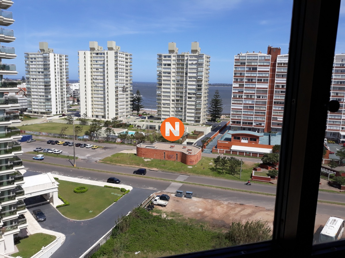 Apartamento Ref.214488 - Apartamento de 2 dormitorios En Brava, Punta del Este