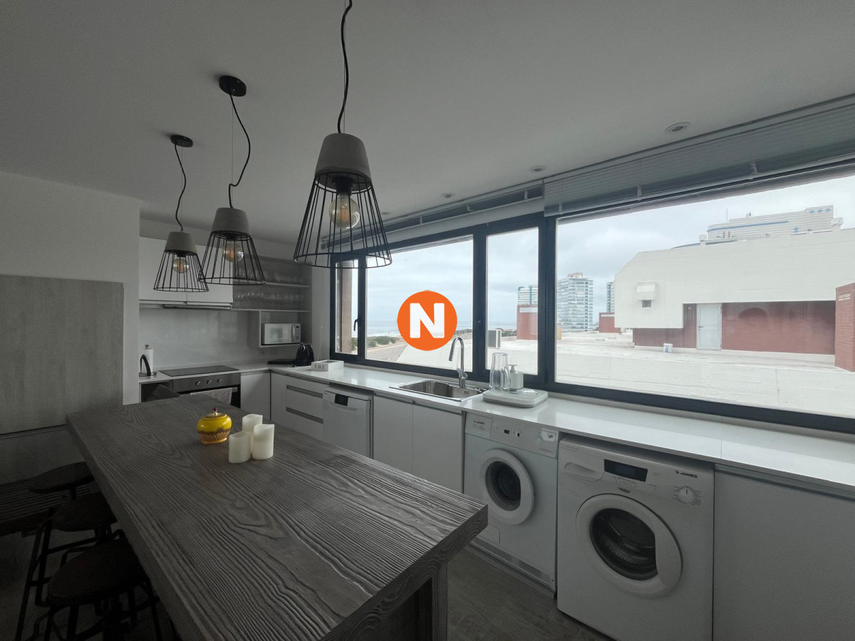 Apartamento Ref.223712 - Penthouse en la Brava en venta, primera línea