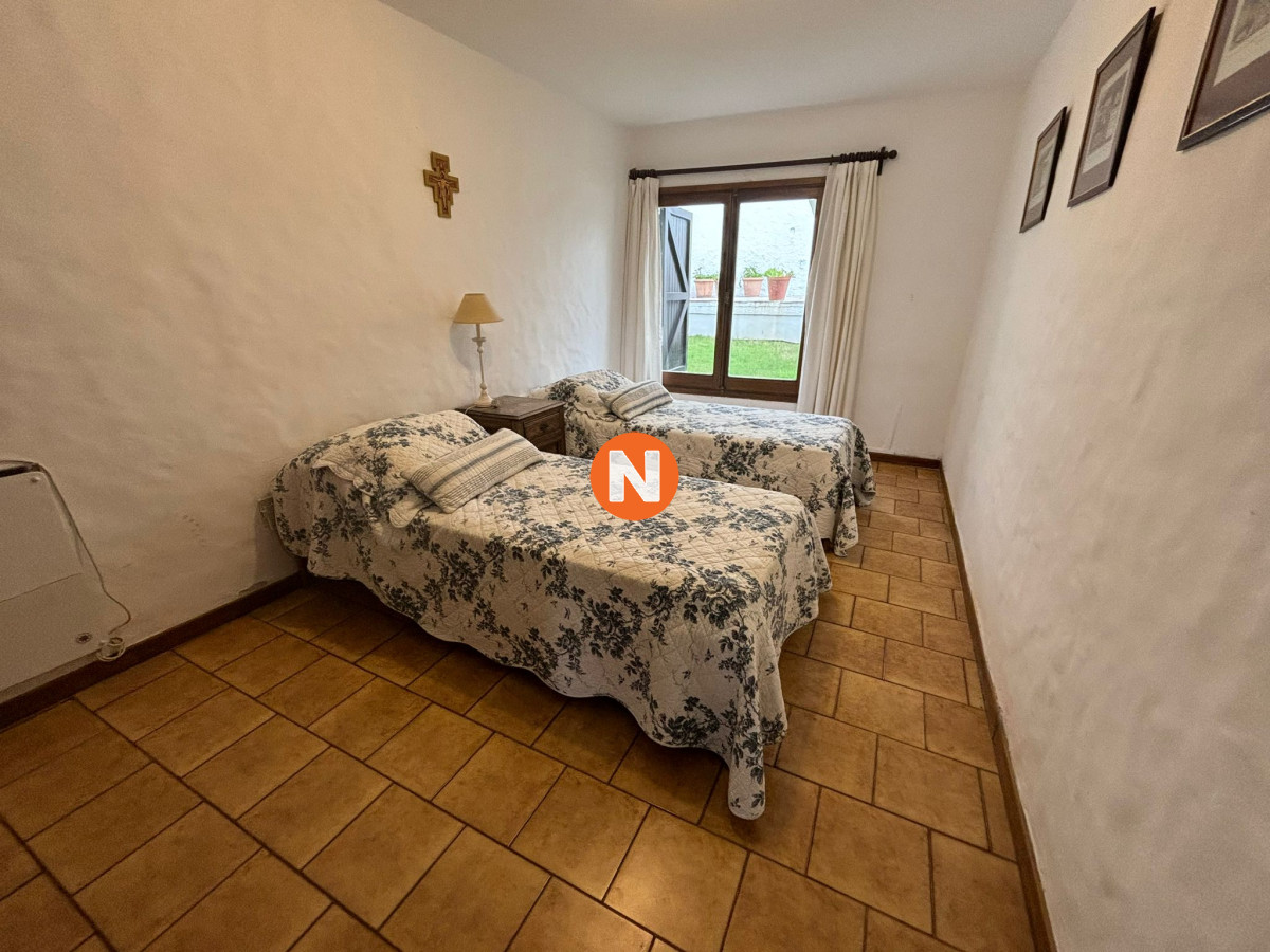Apartamento Ref.201652 - Apartamento en Venta, Peninsula, Punta del Este, 3 Dormitorios.