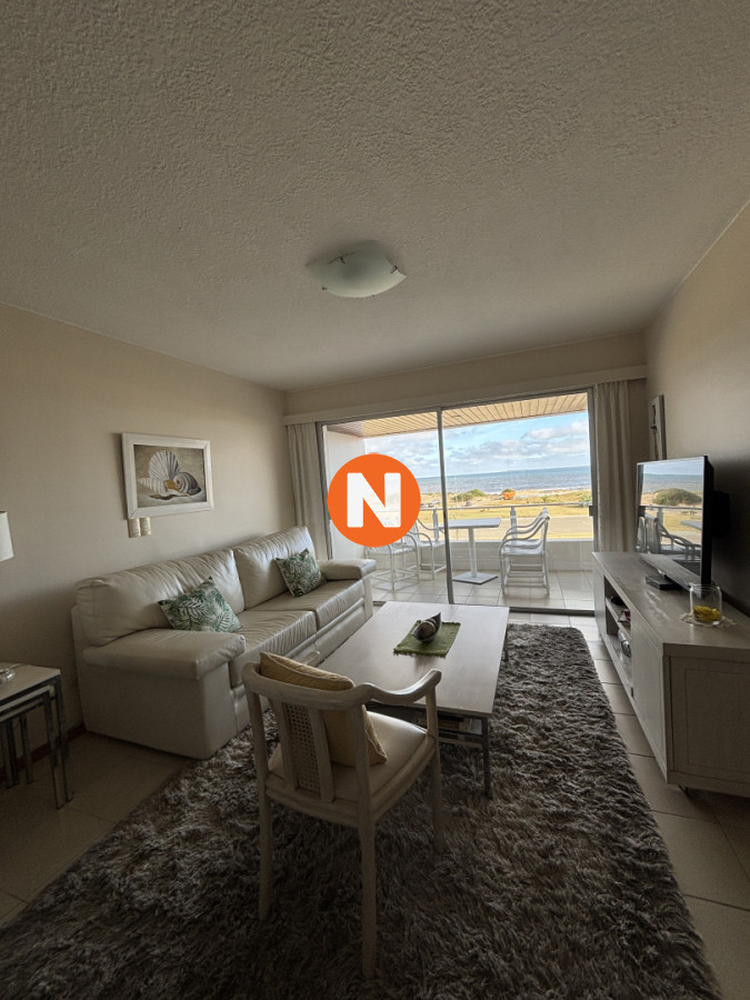 Apartamento Ref.214489 - Apartamento en Venta, Primera Línea, 2 dormitorios