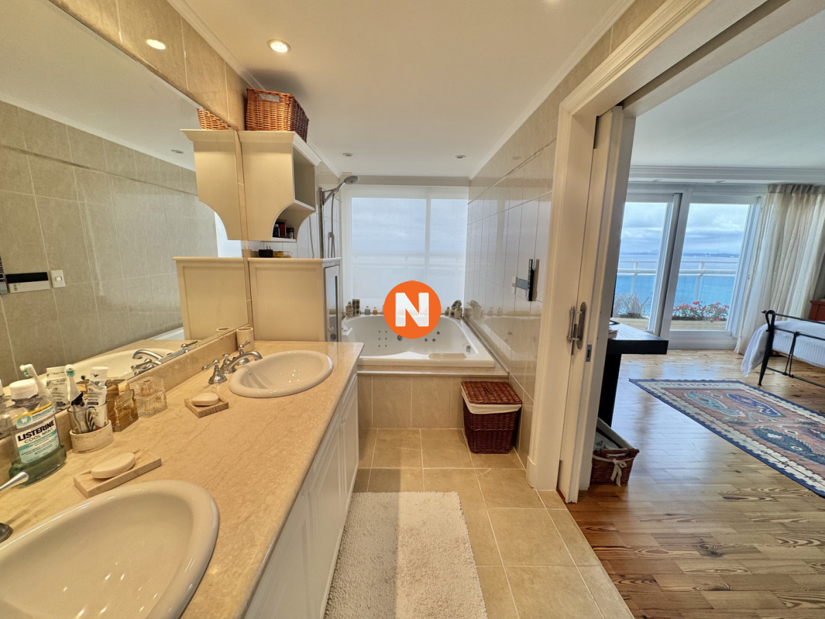 Apartamento Ref.225284 - ESPECTACULAR APARTAMENTO PENTHOUSE DUPLEX EN MILENIUM PUNTA DEL ESTE