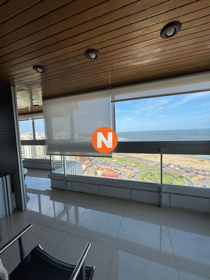 Apartamento Ref.224565 - Apartamento en venta, 3 dormitorios. Primera Linea