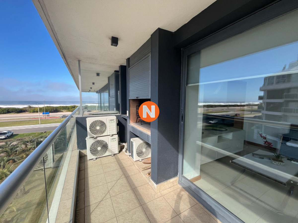 Apartamento Ref.223713 - Apartamento primera linea Brava