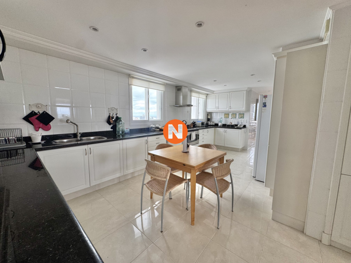 Apartamento Ref.225284 - ESPECTACULAR APARTAMENTO PENTHOUSE DUPLEX EN MILENIUM PUNTA DEL ESTE