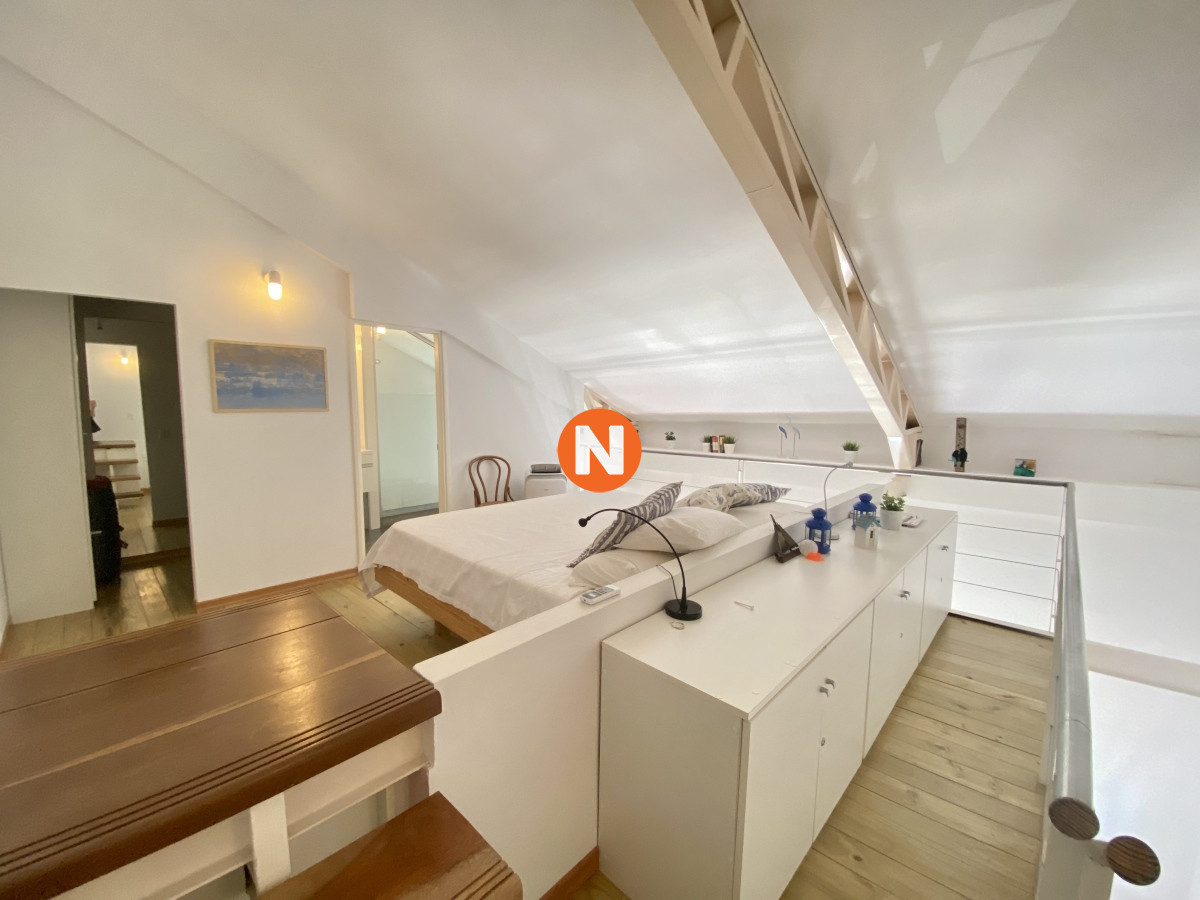 Apartamento Ref.222111 - Venta duplex 1 dormitorio Punta del Este