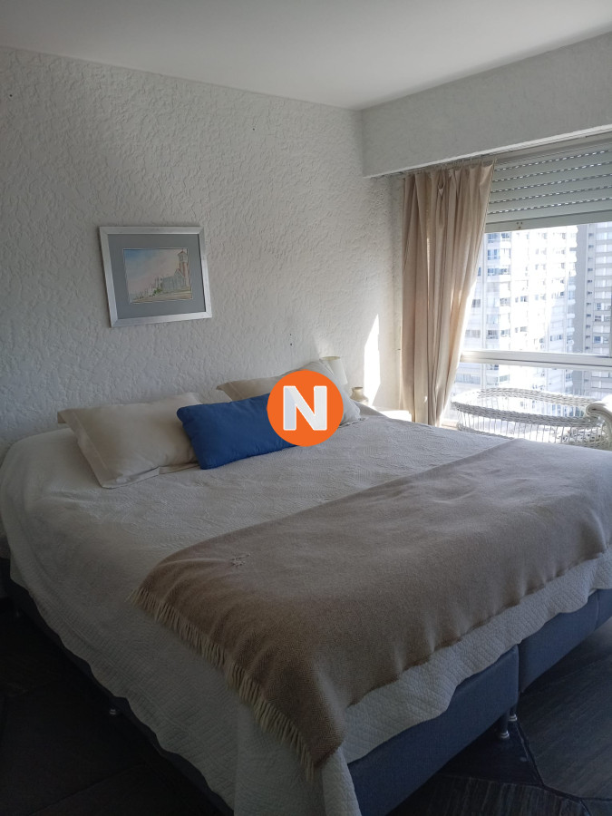 Apartamento Ref.5621 - Apartamento en Alquiler, Peninsula, Punta del Este, 3 Dormitorios.
