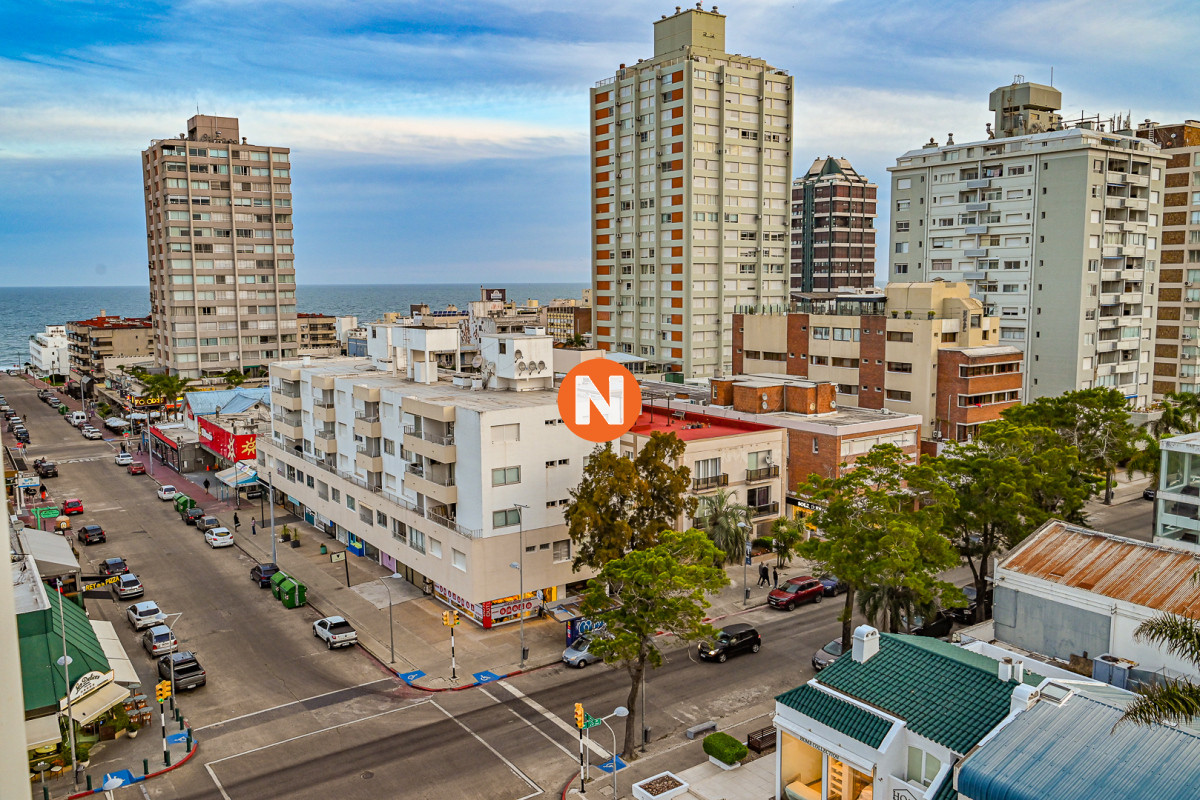 Apartamento Ref.223021 - Hermoso Apartamento en Venta en Zona Puerto