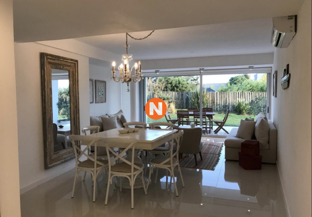 Apartamento Ref.225150 - Apartamento en Venta de 2 dormitorios Bikini