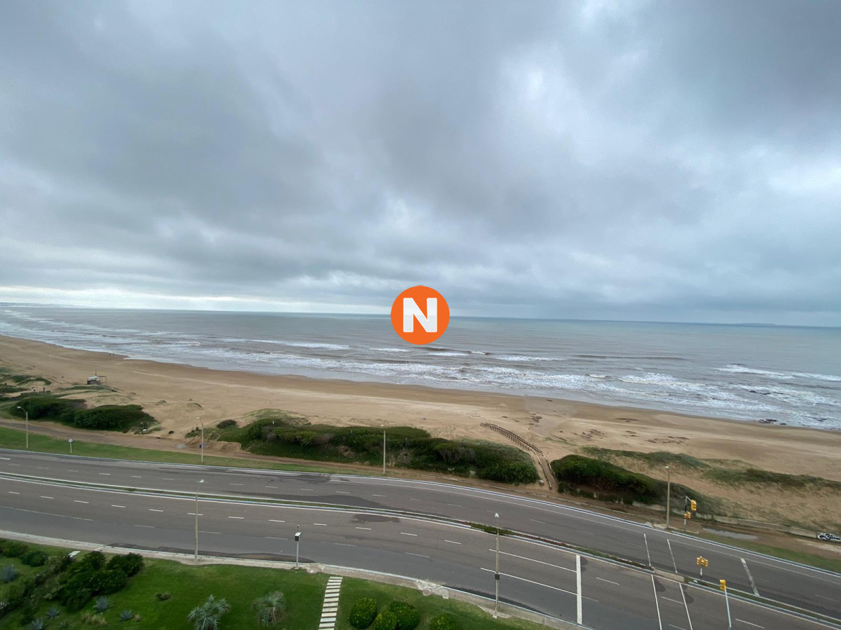 Apartamento Ref.207 - Venta apartamento en brava 3 dormitorios 