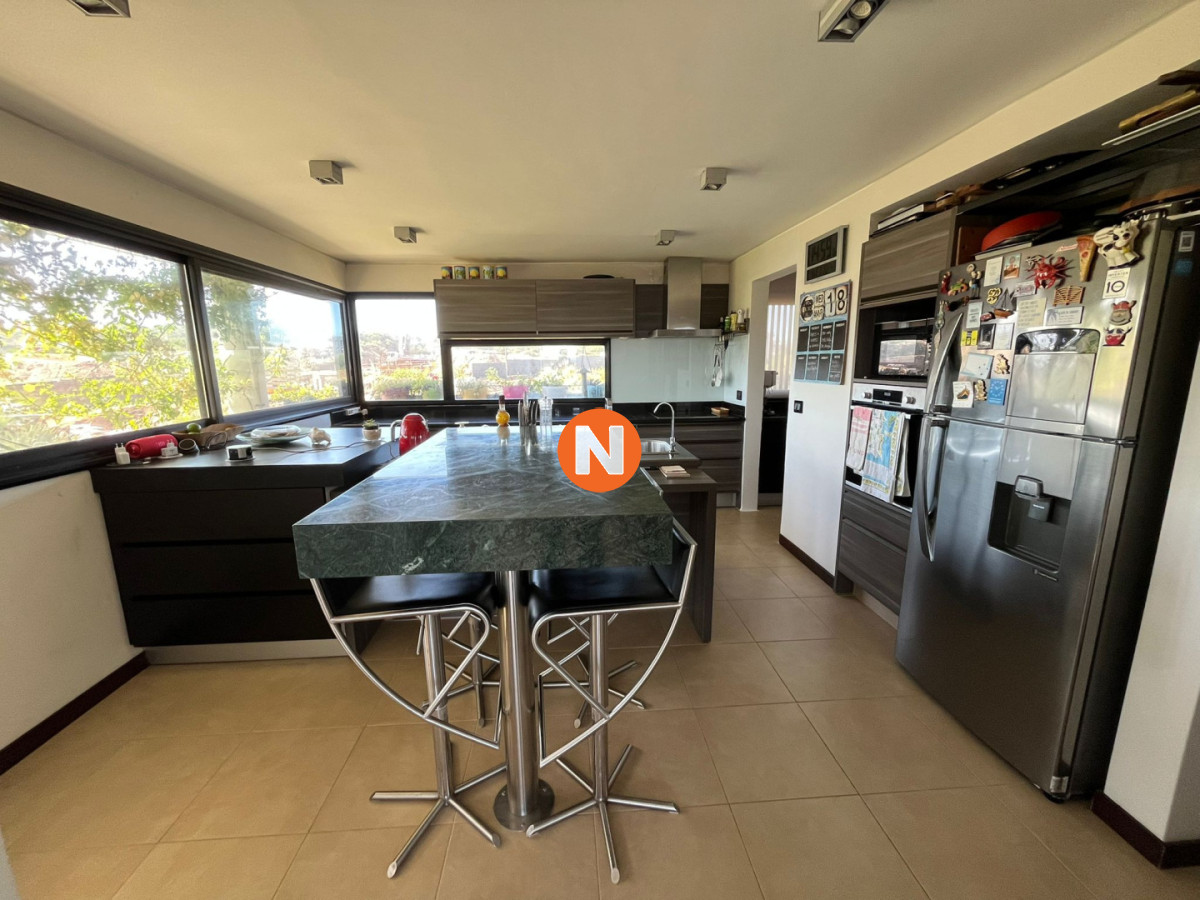 Apartamento Ref.225355 - Apartamento con vista al mar y gran ubicación 