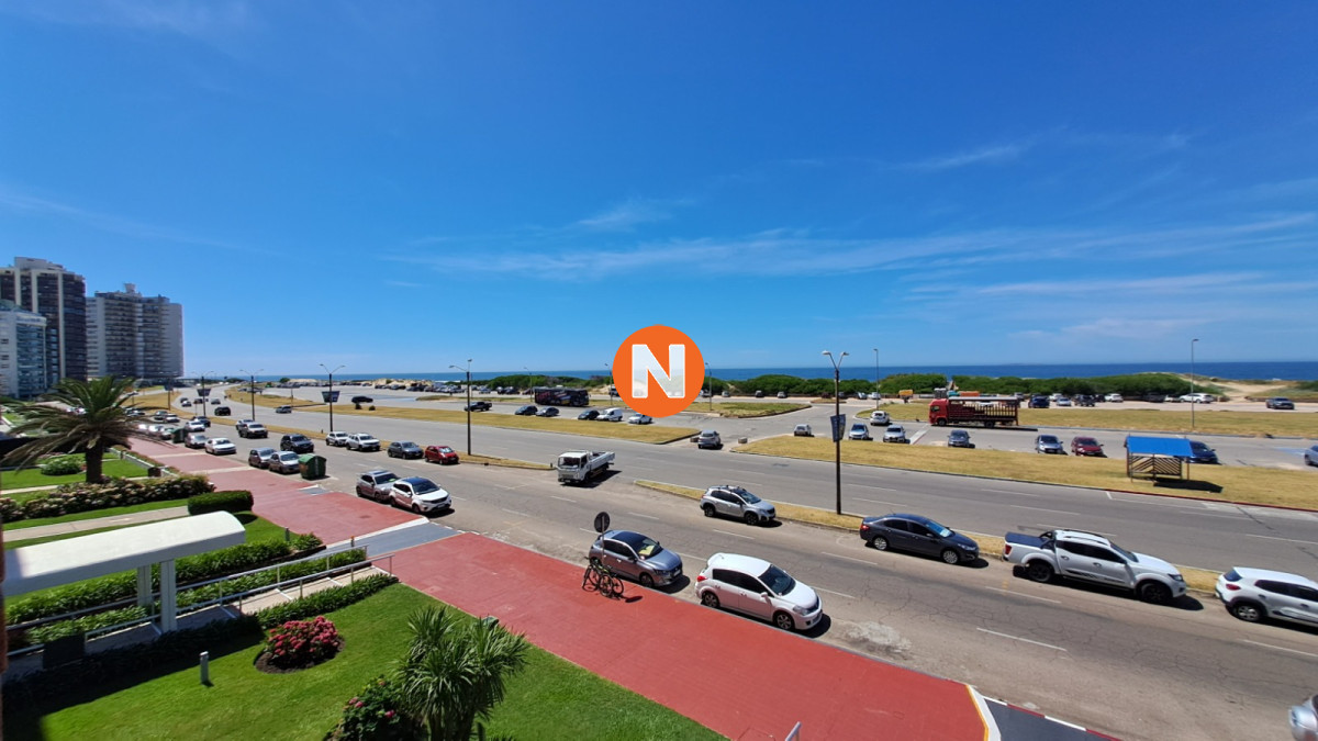 Apartamento Ref.222928 - Apartamento en venta primera linea brava