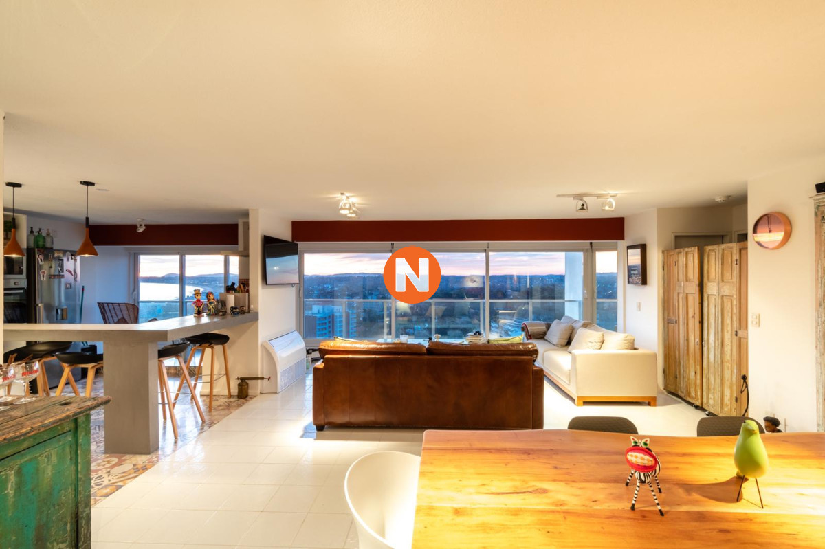 Apartamento Ref.217677 - Venta Penthouse en Punta del Este 4 dormitorios